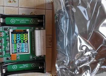 Mikroprocesorowy tester akumulatorów litowo-jonowych