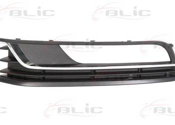 ATRAPA W ZDERZAKU PRZÓD LE/PR (CHROM) - VW PASSAT 2010.11->