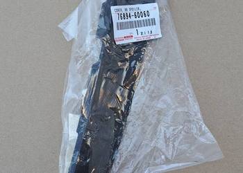 Osłona spojlera prawa Toyota Land Cruiser 150 Lexus GX460 76894-60060