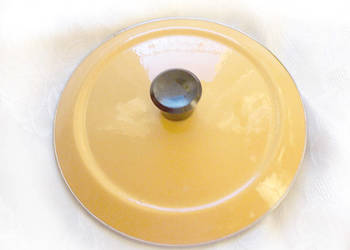 prl pokrywka emaliowana, pomarańczowa pokrywka 19,5, retro pokrywka vintage prl pokrywka emaliowana, pomarańczowa pokrywka 19,5, retro pokrywka vintage