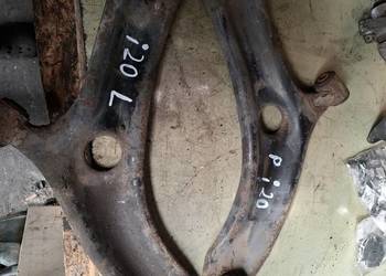HYUNDAI I20 wahacz przód 08-14r