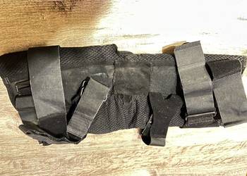 Orteza kolanowa i Podometr do ćwiczeń nóg i rąk.