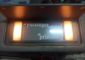 Podświetlany daszek przeciwsłoneczny audi 80 b4 prawy.