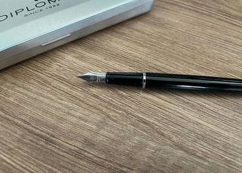 Pióro wieczne Diplomat Traveller Black F – stan idealny, w pudełku