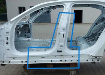 BMW 5 G60 530E x-drive Słupek próg lewy A96