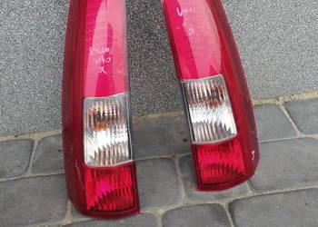 Tylne lampy Volvo V70 2002r.