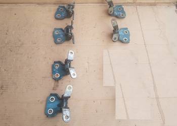 Subaru G3X Justy Suzuki Ignis MH zawias zawiasy drzwi ZD8