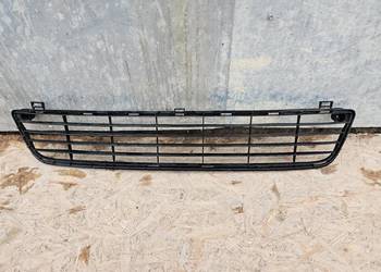 TOYOTA HILUX VII KRATKA ŚRODKOWA ZDERZAKA PRZÓD 53112-0K050