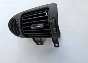 Kratka nawiewu lewa mercedes w203 a2038301154