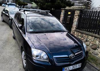 Sprzedam Toyota Avensis kombi t25 6000zł do negocjacji.