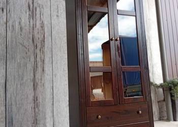 ładna przeszklona witryna / 622