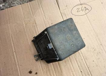 PEUGEOT 306 XN SKRZYNKA OSŁONA BEZPIECZNIKÓW PRZEKAŹNIKÓW