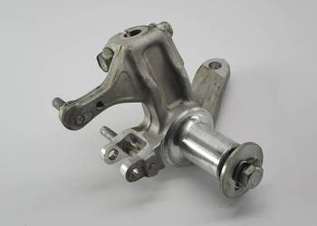 Zwrotnica Lewa Piasta Can Am Ds 450