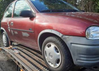 Opel Corsa  B 1.2 8v. Całość części.