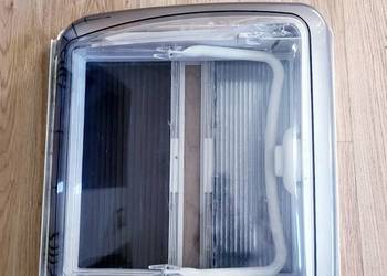 Okno dachowe do kampera przyczepy