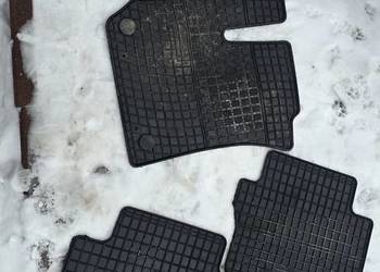 Dywaniki gumowe opel zafira B 2006 rok