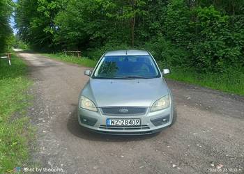Sprzedam Ford Focus benzyna 1.6 sedan