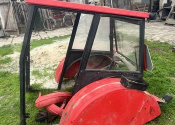 Kabina sadownicza  z błotnikami mf 235