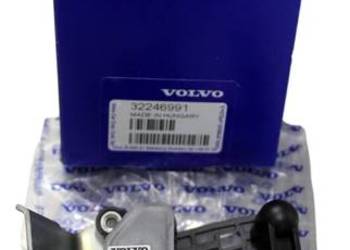 VOLVO S60 V60 czujnik poziomowania lewy przód OE