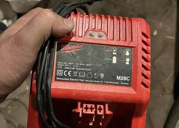 Milwaukee m28c ładowarka
