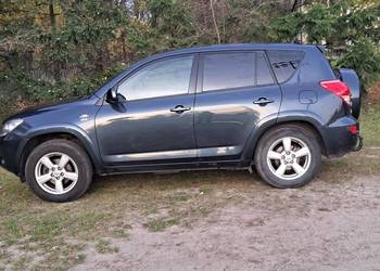 sprzedam samochód TOYOTA  RQV 4 ROCZNIK 2007