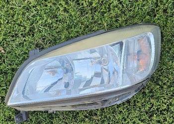 Lampa lewy przód opel zafira a