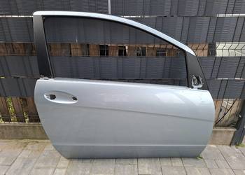Przednie prawe drzwii do mercedesa w169