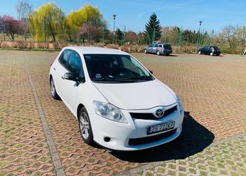 Wypożyczalnia aut wynajem Toyota Auris diesel