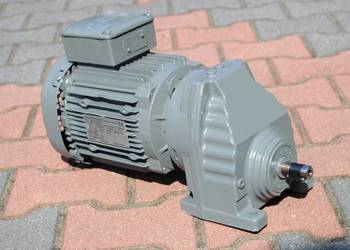 Motoreduktor 1.5kw. 377obr./min.. Firmy SEW