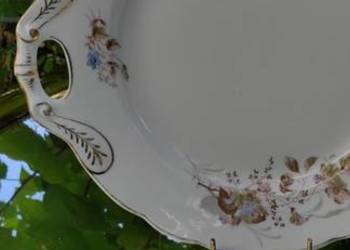 Dekoracyjna patera z uchwytami z epoki historyzmu Dekoracyjna patera z uchwytami z epoki historyzmu