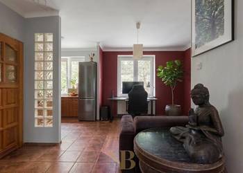 Kameralna cegła z 1959 r. | 3 pokoje | wysokie wnętrze| Piwnica 10 m²
