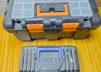 Dwie skrzynki narzędziowe