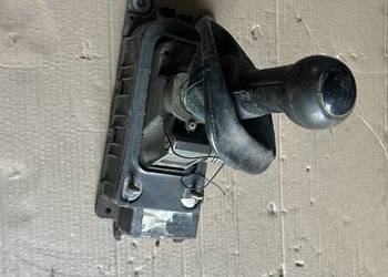 Lewarek zmiany biegów volkswagen Golf 4 1j0711061c Lewarek zmiany biegów volkswagen Golf 4 1j0711061c