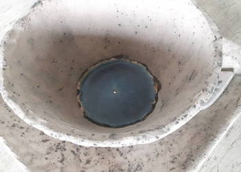 Zestaw naczyń ceramicznych ręcznie wykonanych.