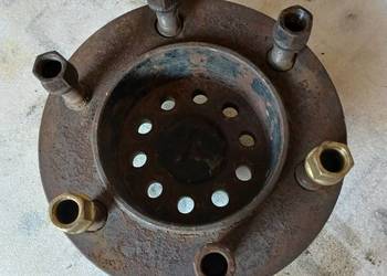 Piasta koła ze szpilkami i nakrętkami, 6 szpilek 18 mm - Mercedes