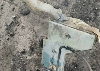 Zbiorniczek spryskiwaczy Peugeot 407