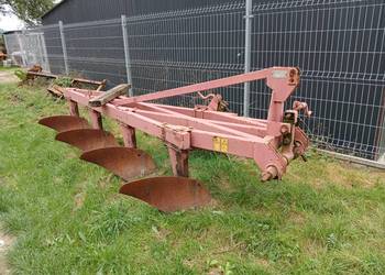 Pług 4 skibowy zagonowy