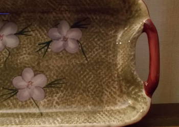 Wdzięczna Ceramiczna Paterka z Lat Minionych-Ręczne Wykonanie