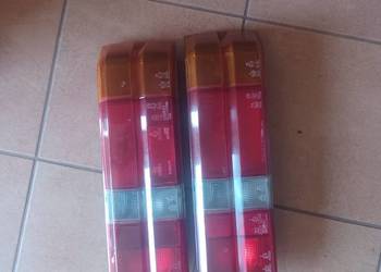 Mazda 323  prawa lampa tylna