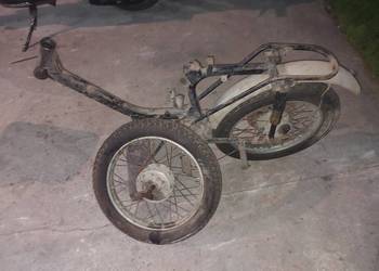 Jawka 50 jawa mustang kaczka pancerka rama koła