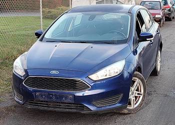 FORD  FOCUS  BENZYNA