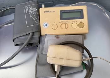OMRON M4 HEM-722C1-E SAM - aparat do mierzenia ciśnienia z 2 rękawami