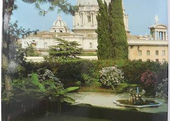 W OGRODACH WATYKANU I CASTEL GANDOLFO - BUJAK ADAM