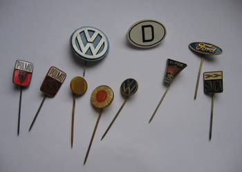 VW Simca POLMO SFA Rover Ford Tatra odznaki auto PRL