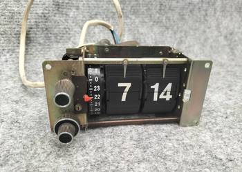 Zegar klapkowy radio Adam Unitra