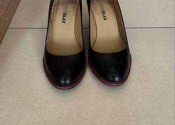 Czółenka na koturnie Ryłko