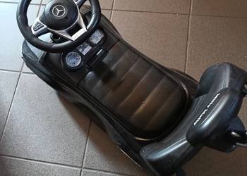 Sprzedam samochodzik do odpychania dla dziecka