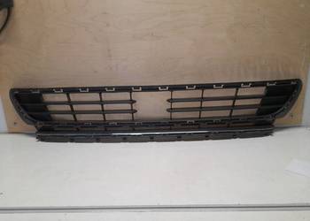 KRATKA ZDERZAKA PRZÓD PRZEDNIA ŚRODKOWA VW GOLF 7 VII 5G0853677E