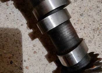 Wałek rozrządu K750