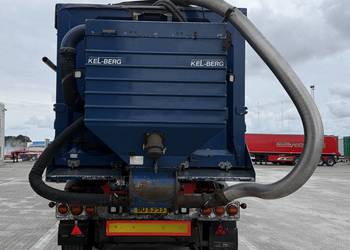 Naczepa wywrotka z zasysaniem do zboza do sruty